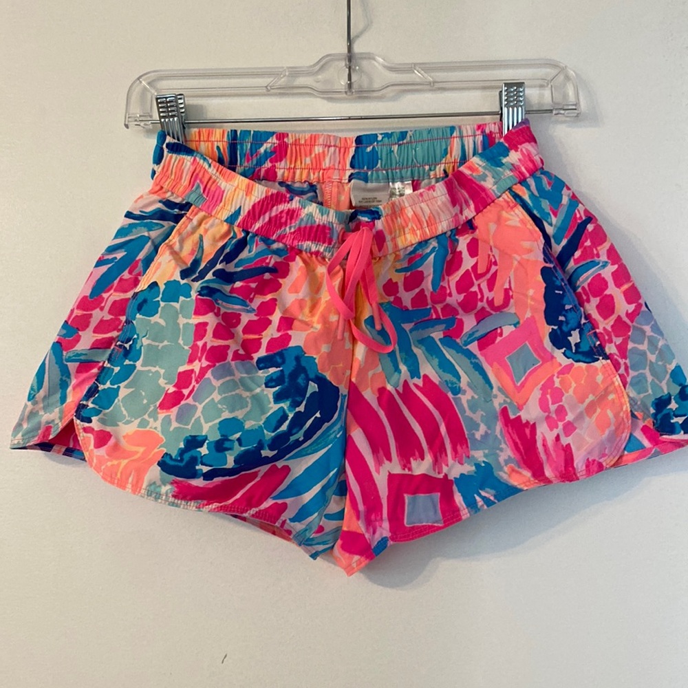 Lilly Pulitzer Luxletic Shorts in Goombay Smash